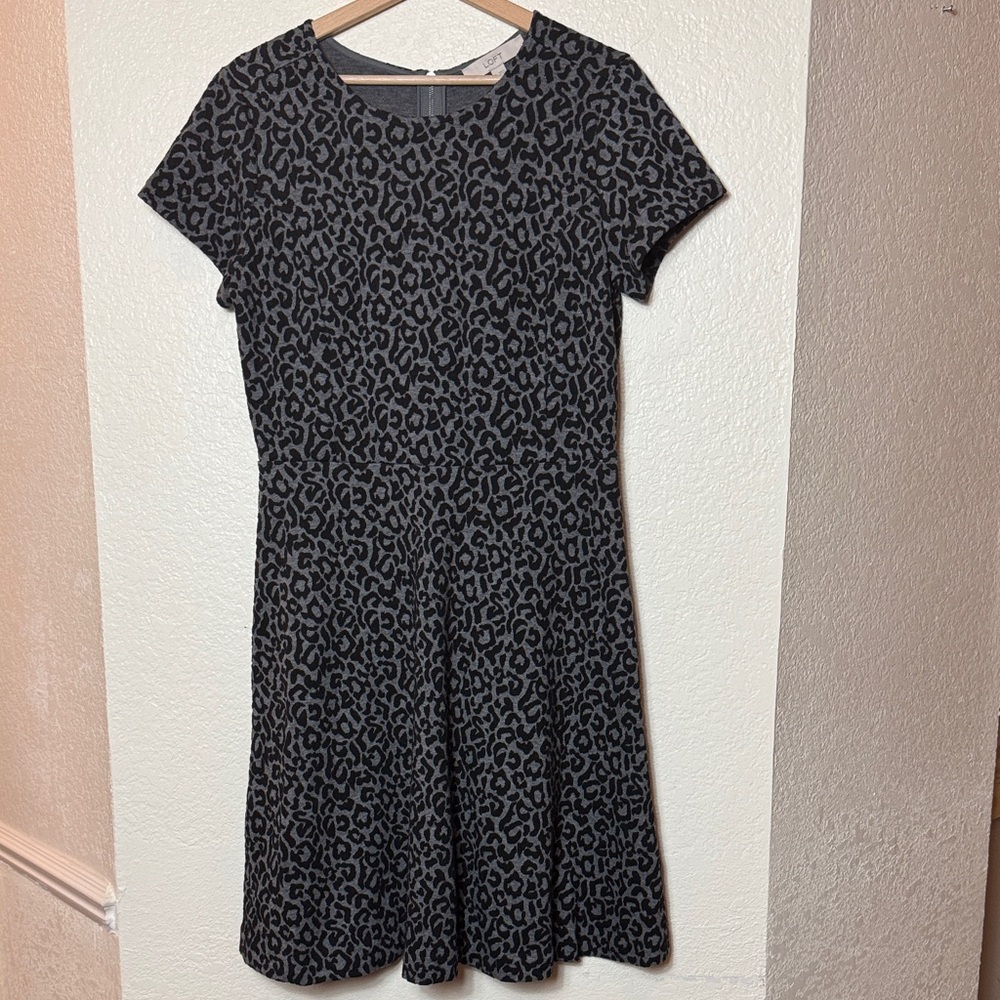 Ann Tylor LOFT Leopard Print Women's Dress.